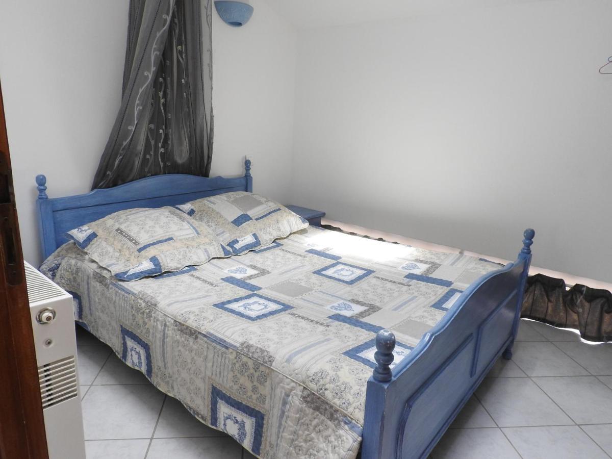 Villa La Charmatiere Haute-Rivoire Zimmer foto